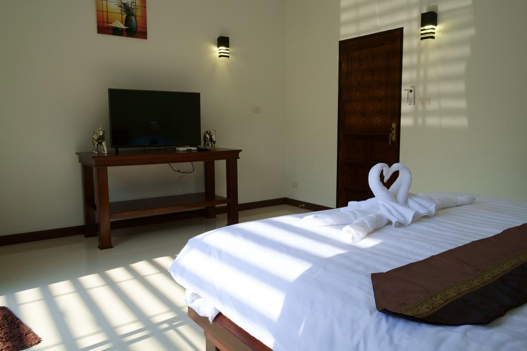 Relax Garden House Hotel เชียงใหม่ ภายนอก รูปภาพ