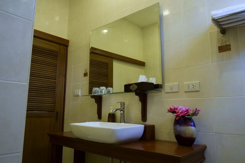 Relax Garden House Hotel เชียงใหม่ ภายนอก รูปภาพ