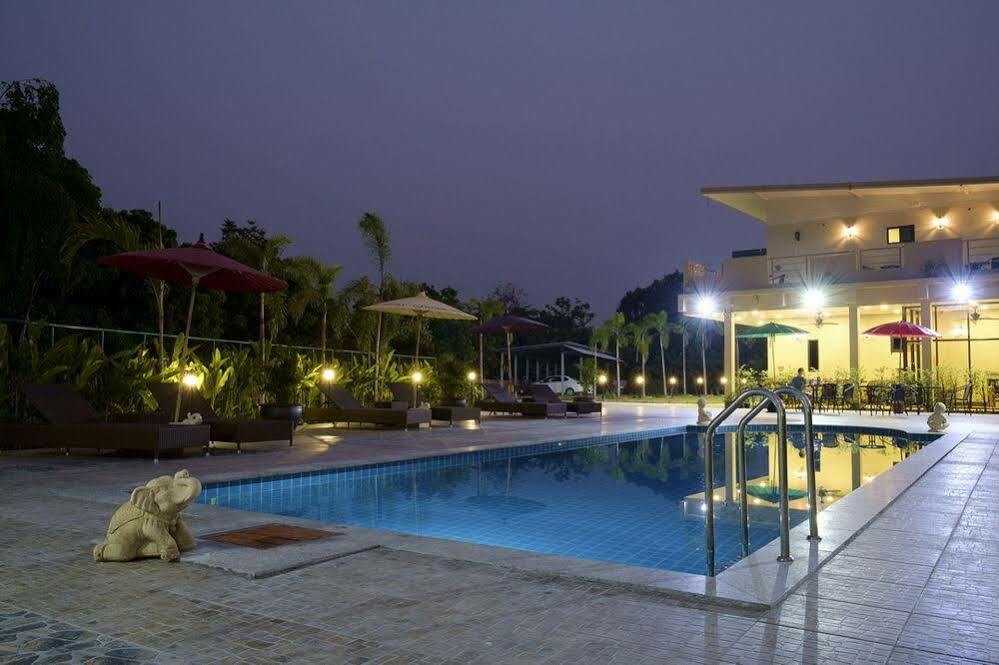 Relax Garden House Hotel เชียงใหม่ ภายนอก รูปภาพ