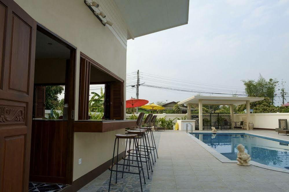 Relax Garden House Hotel เชียงใหม่ ภายนอก รูปภาพ