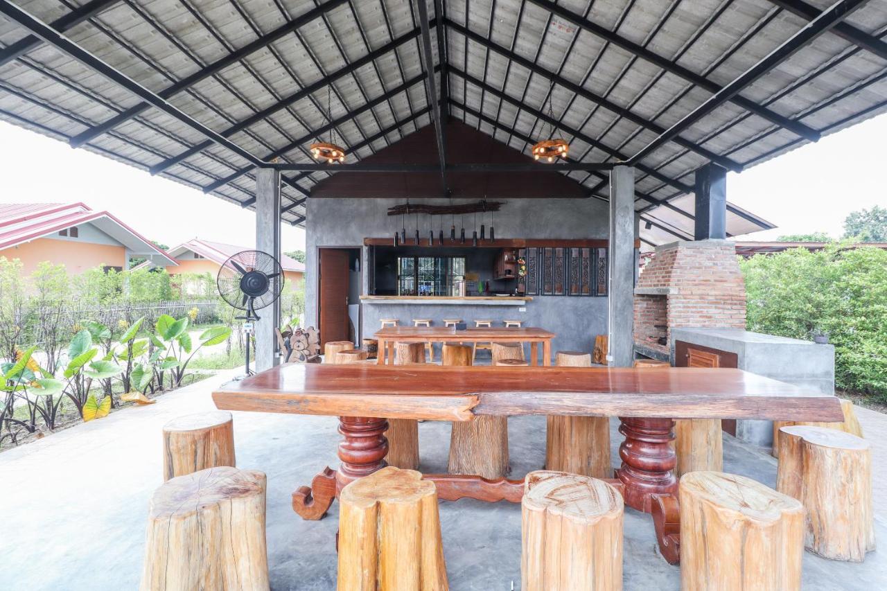 Relax Garden House Hotel เชียงใหม่ ภายนอก รูปภาพ