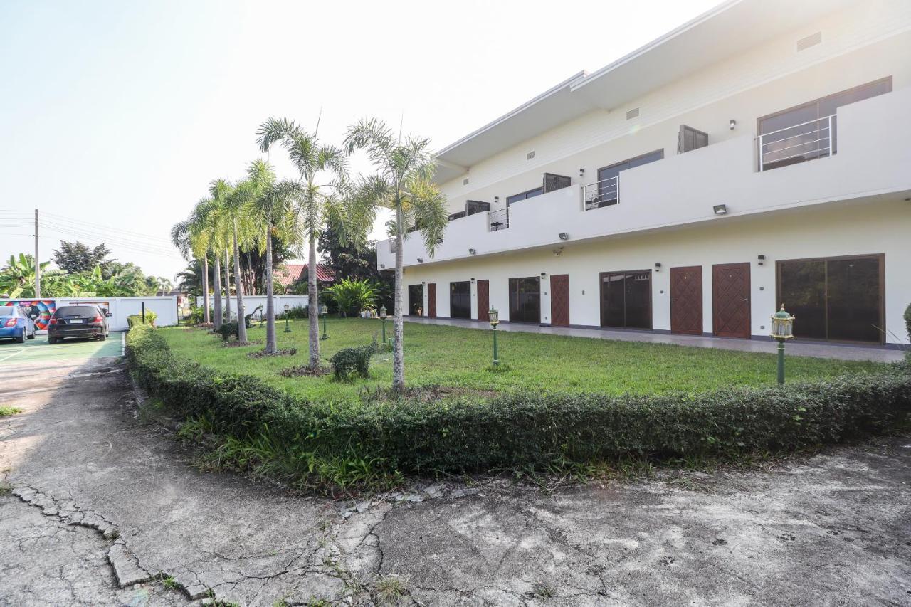 Relax Garden House Hotel เชียงใหม่ ภายนอก รูปภาพ